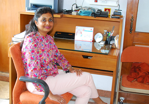 Dr.Shivani Gupta dentist in south delhi